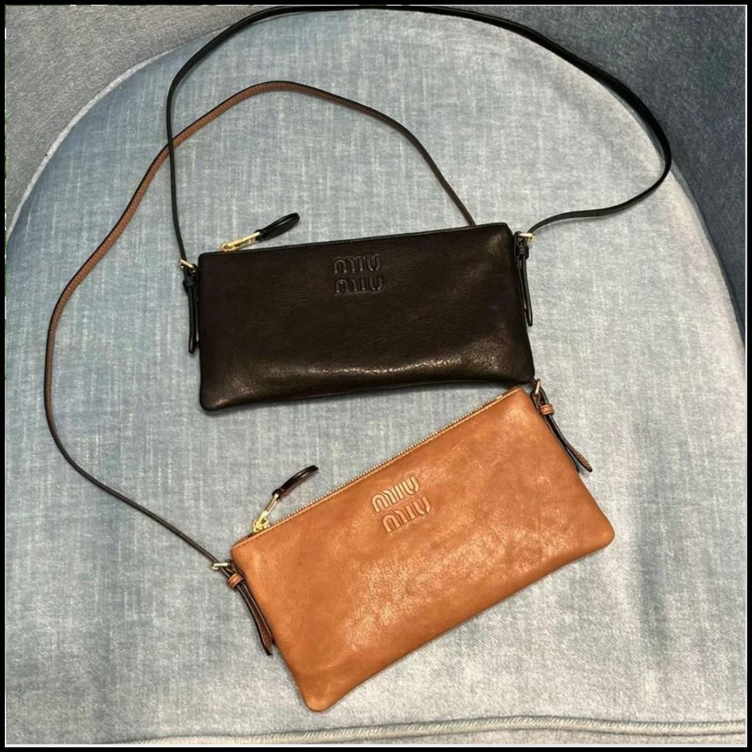 ◇完売必至◇【MiuMiu】ナッパレザー ミニポーチ (MiuMiu/ポーチ