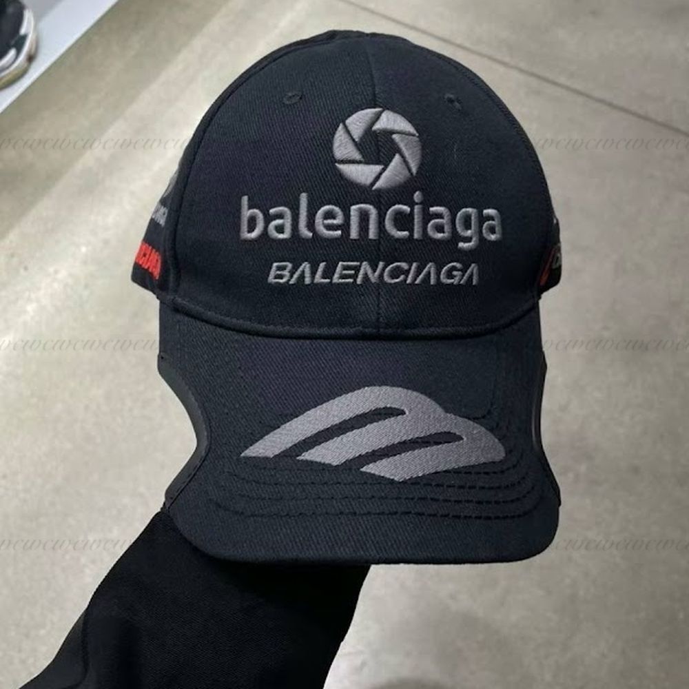 完売必至】バレンシアガ□キャップ レーシングデザイン (BALENCIAGA