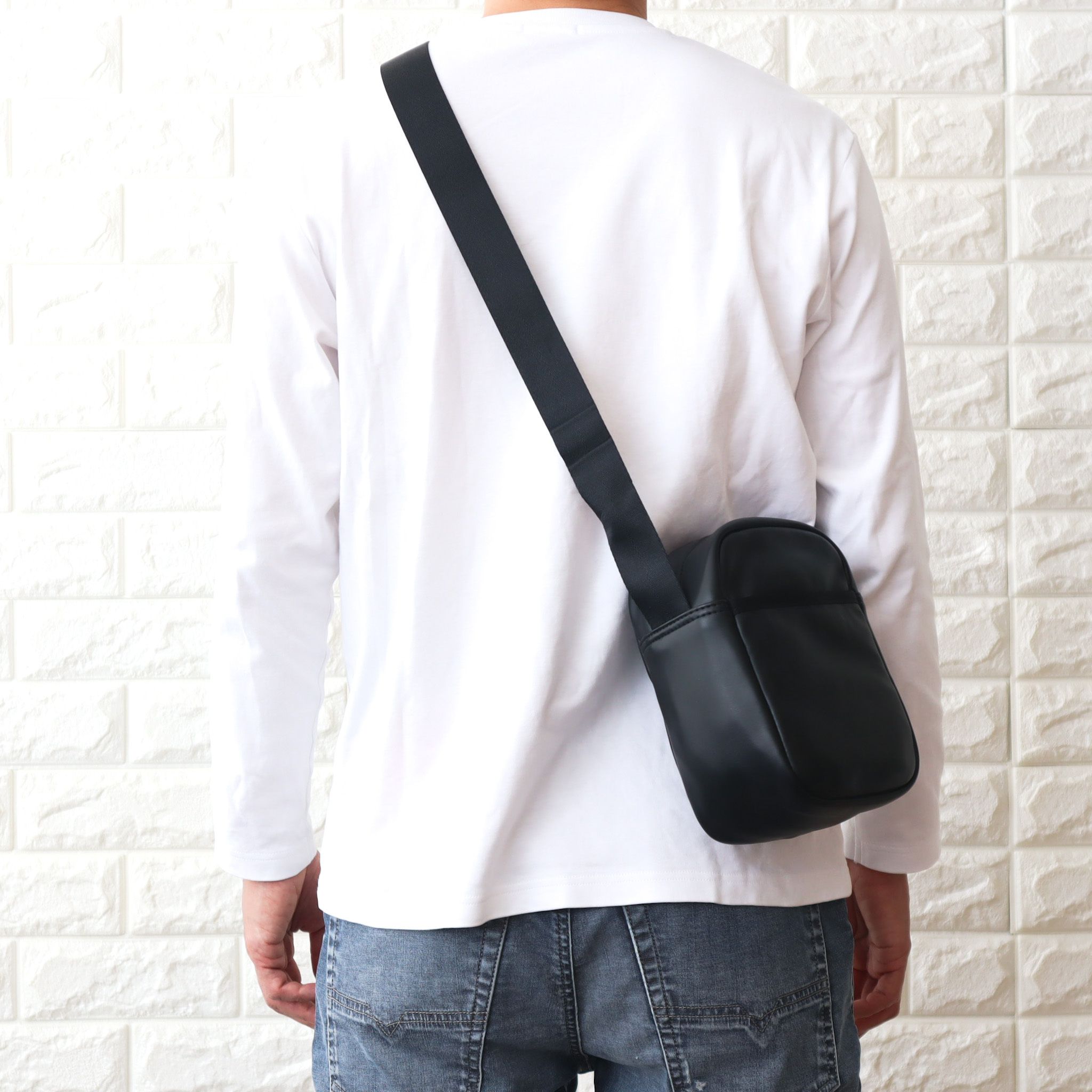 ディーゼル DIESEL ショルダーバッグ ロゴ RAVE CROSSBODY (DIESEL