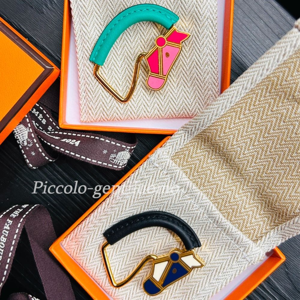 上品な馬がアクセントに◎】エルメス☆ブローチ ゴールド (HERMES