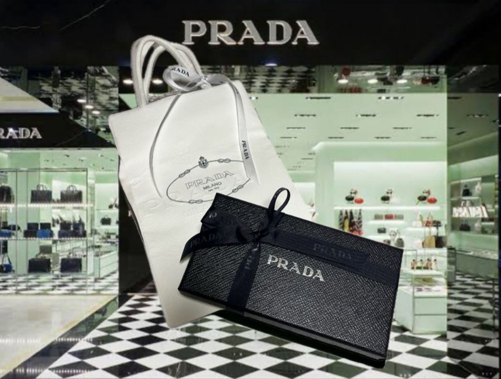 即納【三角ロゴがオシャレ】PRADA プラダ iPhone16proケース (PRADA