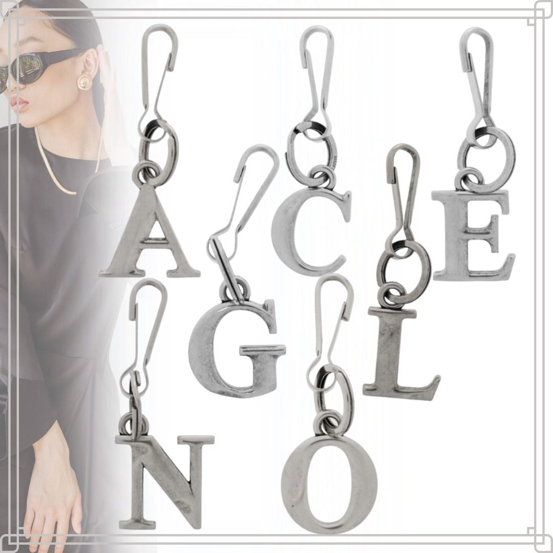 ◇完売前に◇【BALENCIAGA】アルファベット キーチェーン (BALENCIAGA