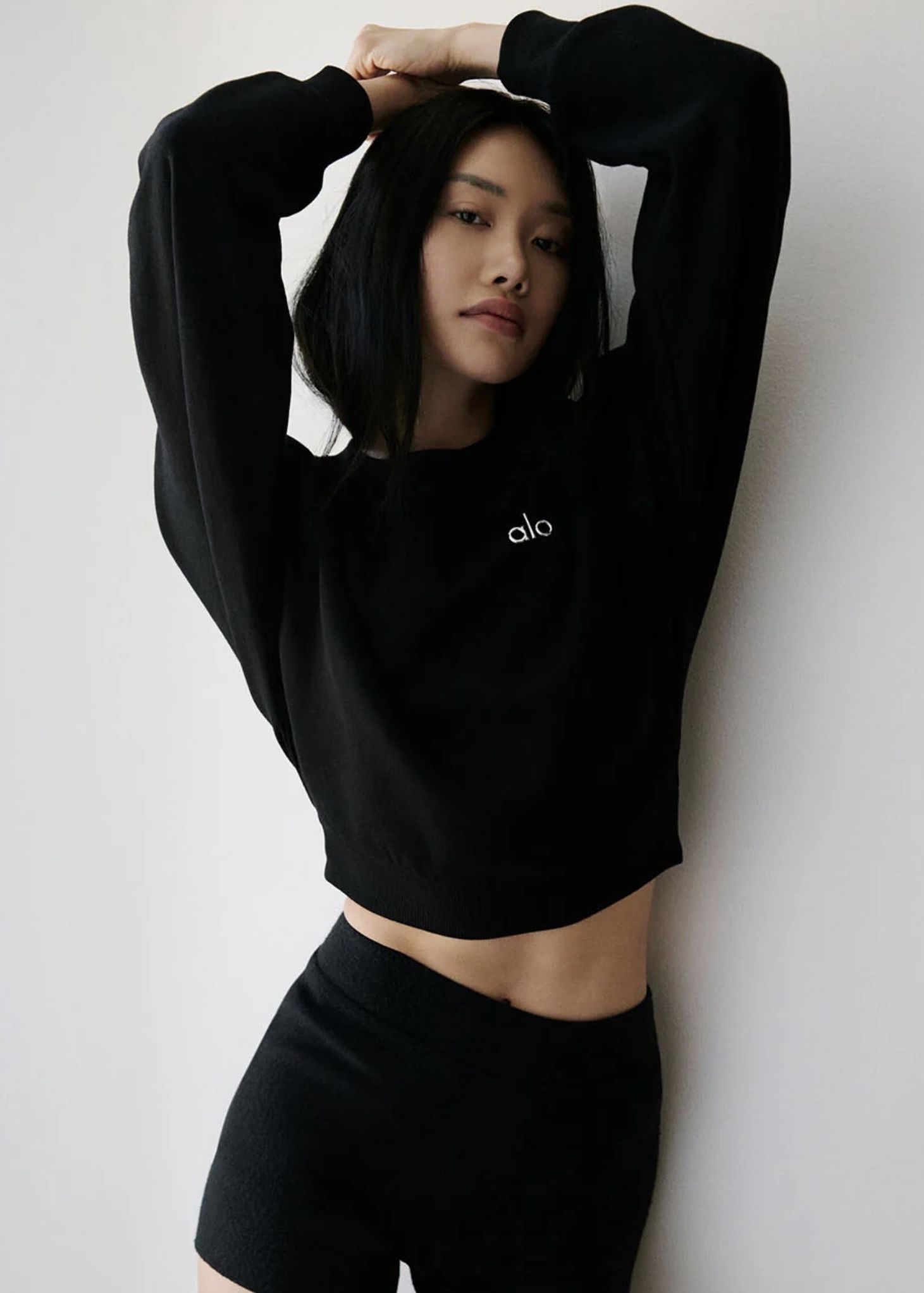 ALO yoga】クロップド アコレード クルーネック (ALO Yoga/スウェット