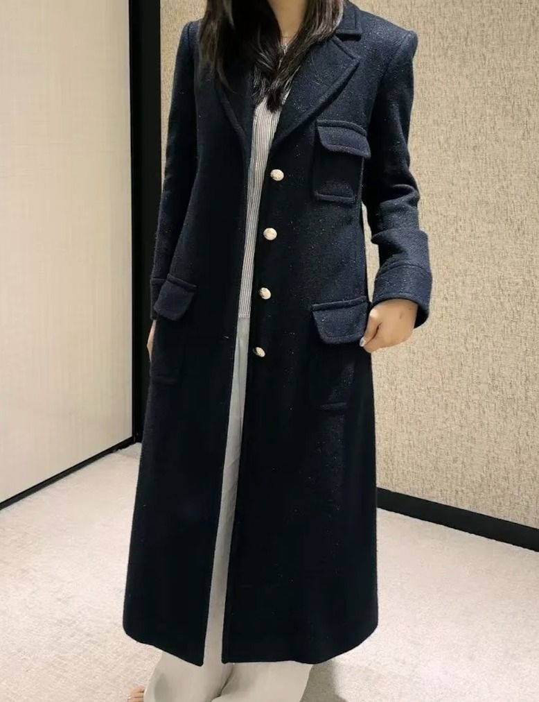 ネイビーが映える上品さ☆【CHANEL】25AWカシミヤコート P80396