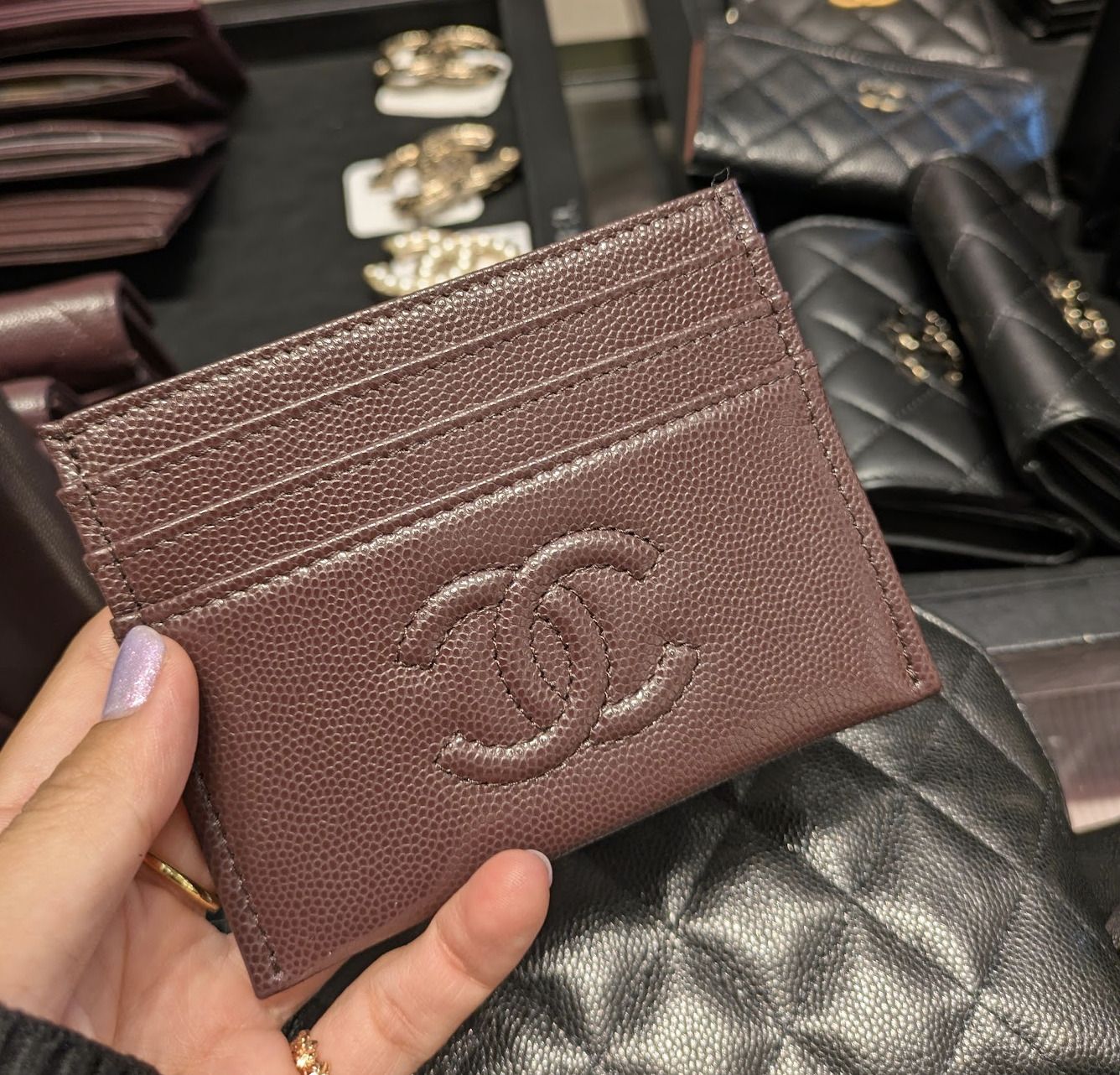 復刻ロゴ【CHANEL】ユニセックス CCロゴ カードケース 25A (CHANEL
