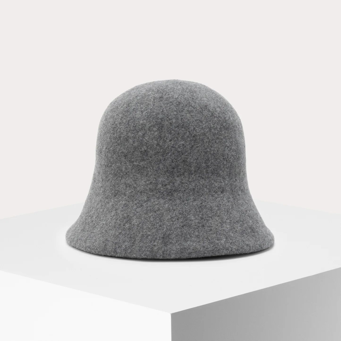 Vivienne Westwood】ワンポイントORB クロッシェ (Vivienne Westwood