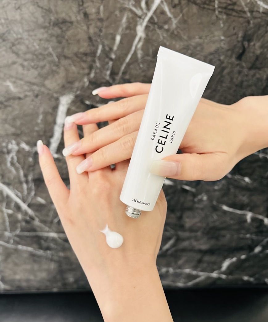 CELINE》国内発送セリーヌ ハンドクリーム 30ml ギフトにも (CELINE