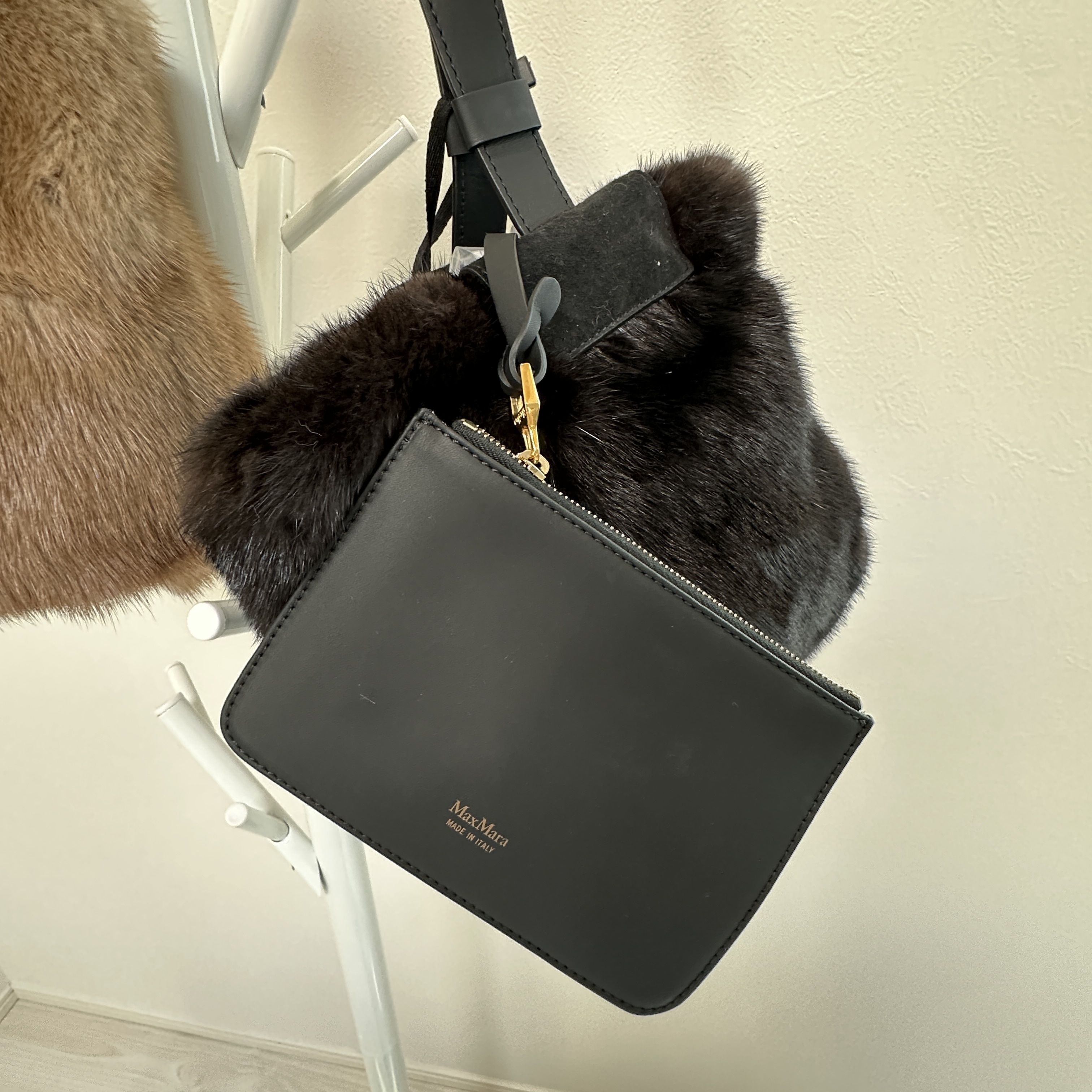 手元に在庫あり！】MAX MARA☆ LARA ミンクファーハンドバッグ (Max
