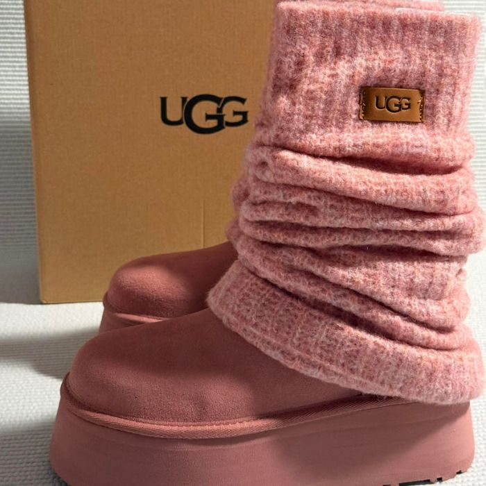 新作完売必至♪【UGG】Mini Dipper レッグウォーマーブーツ (UGG