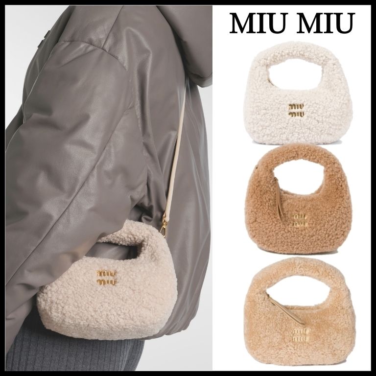 MiuMiu】ミュウミュウ ワンダー シアリング ホーボーバッグ (MiuMiu