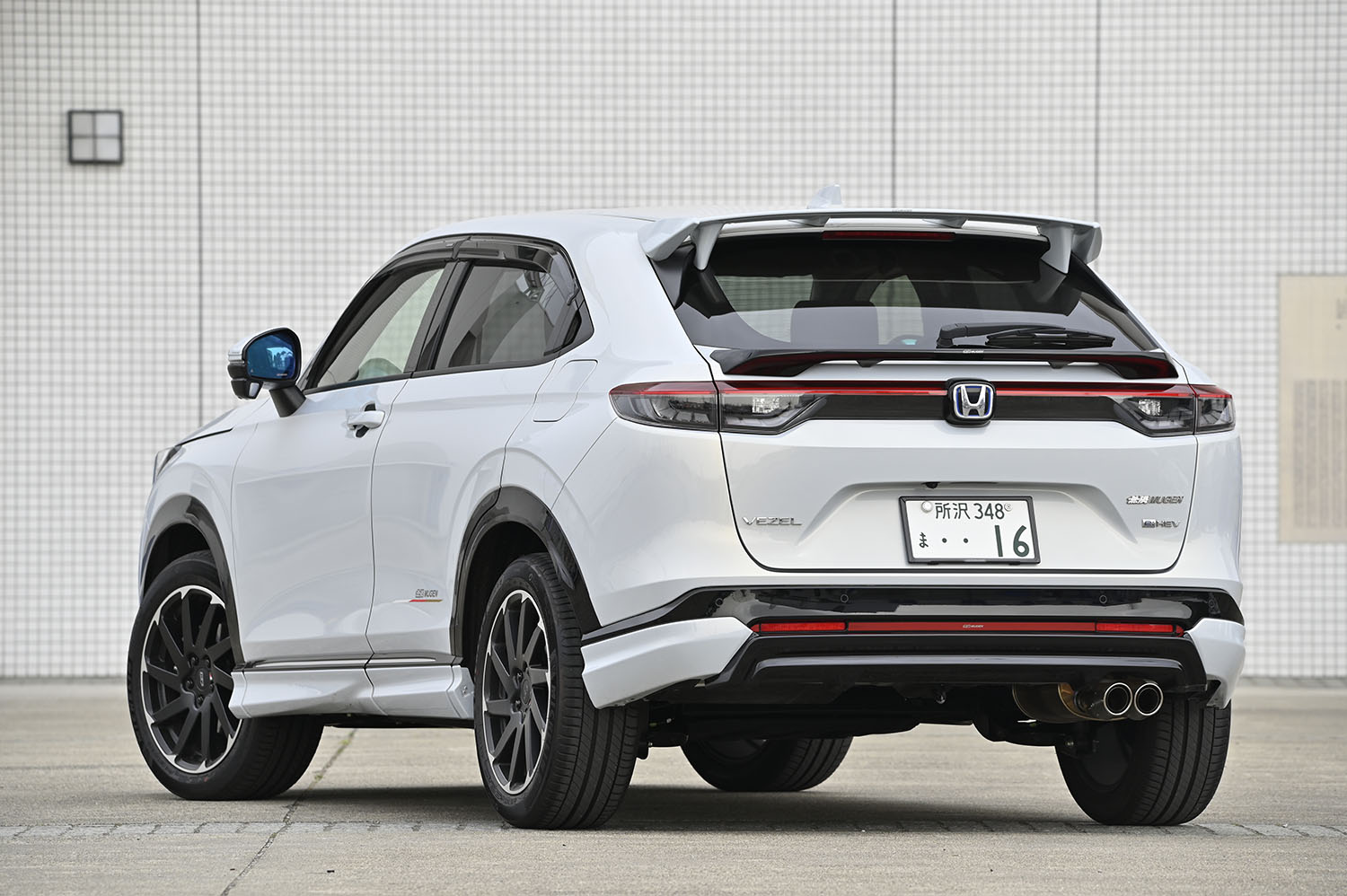 ホンダといえば「無限」！ そんな「無限」がイジったヴェゼルなら走行