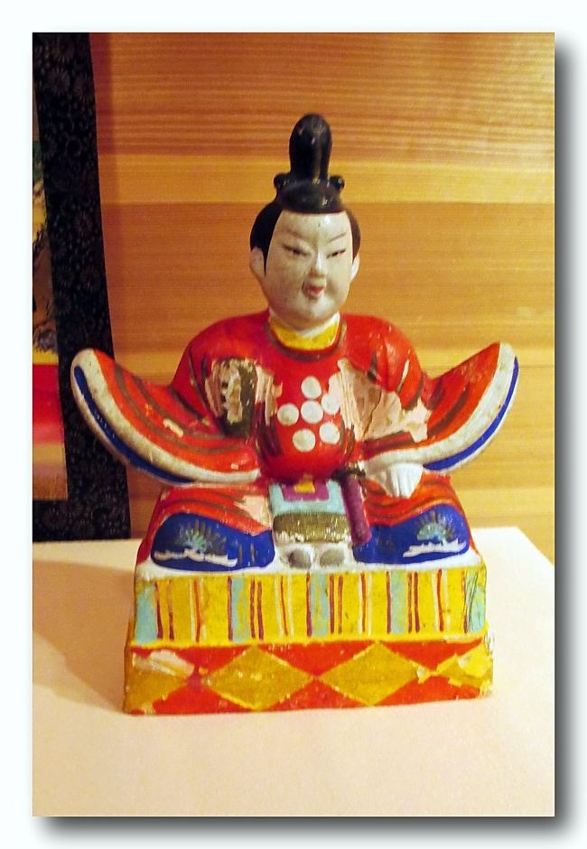 Solitary Journey ［1320］ 春を待つ広島県北部の節句人形である「三次