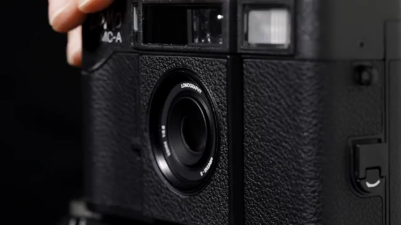 Lomo MC-A 35 mm Film Camera Black – Lomography