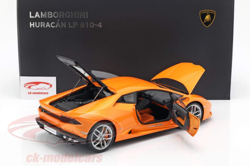 AUTOart 1:12 Lamborghini Huracan LP610-4 Year 2014 borealis orange
