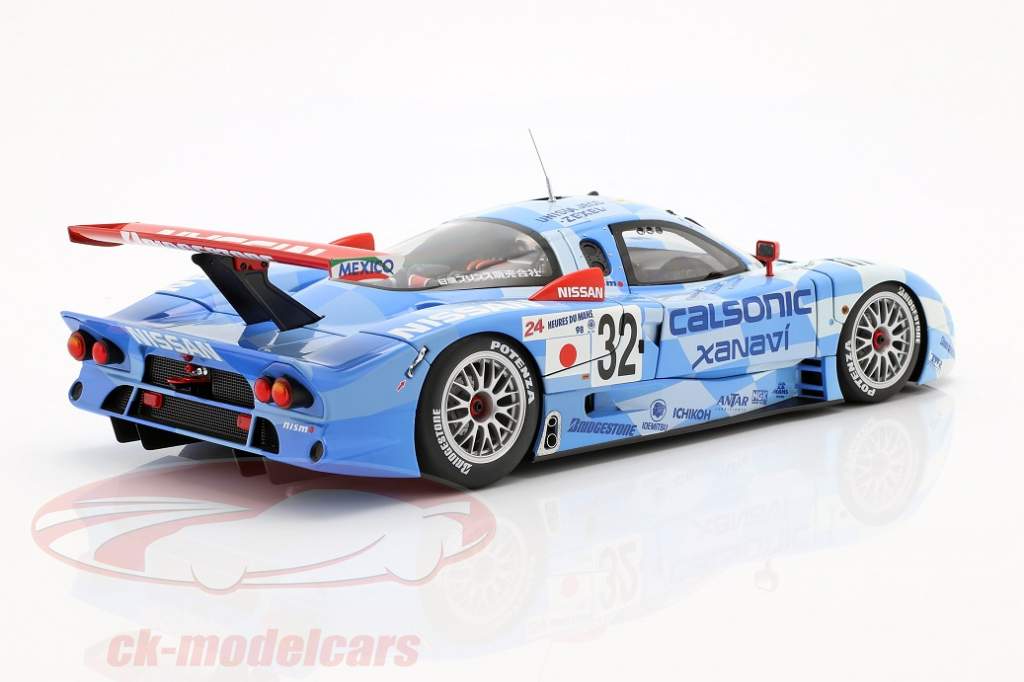 Top class, just great: Nissan R390 GT1 in 1:18