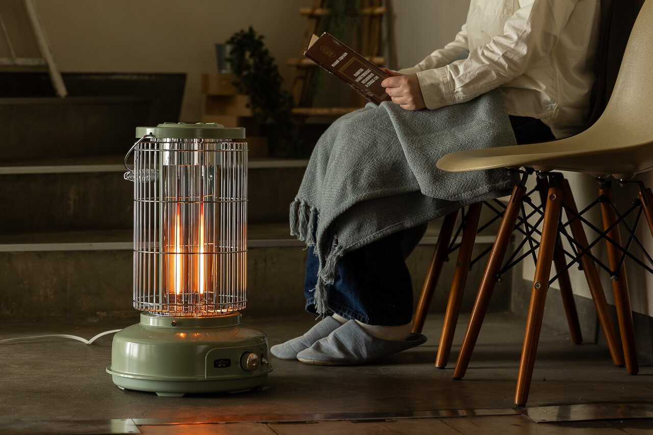 伝統のブルーフレームヒーターをモチーフにした新しいヒーター＆ブルー