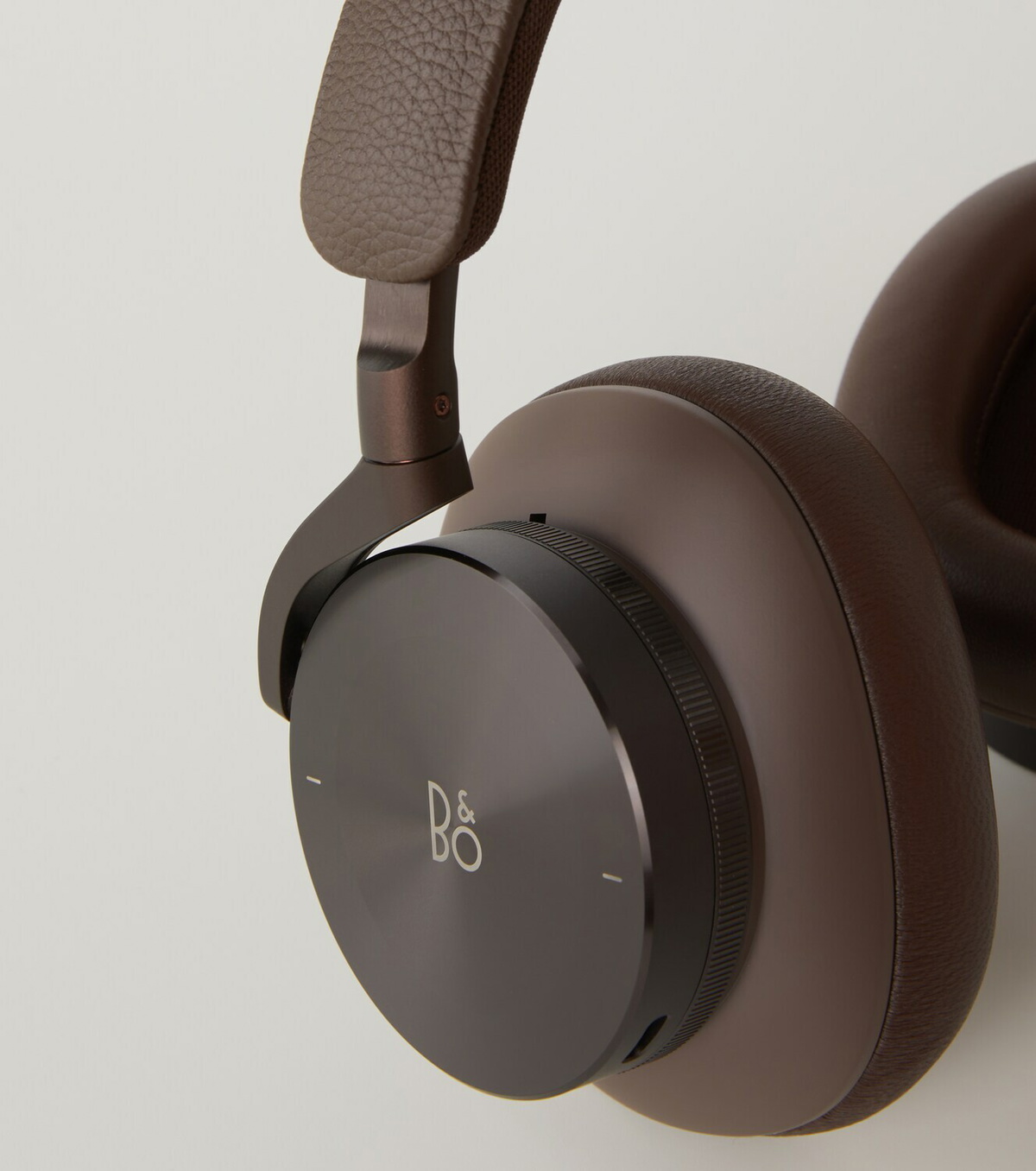 Bang & Olufsen - BeoPlay H95 headphones Bang & Olufsen