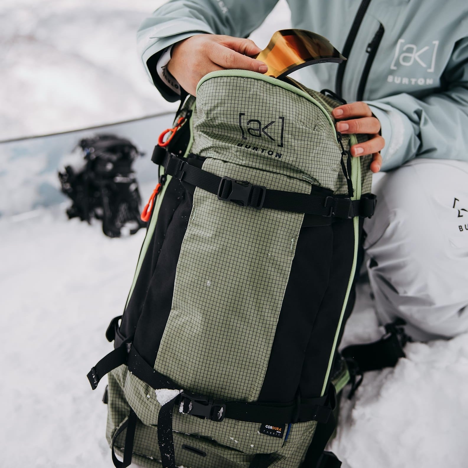 Burton [ak] Dispatcher 35 Backpacks | Absolute-Snow