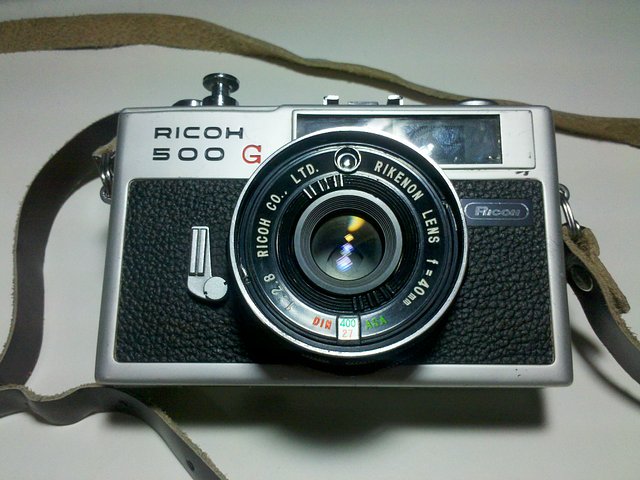 Ricoh 500G: Telemétrica setentera. · Lomography