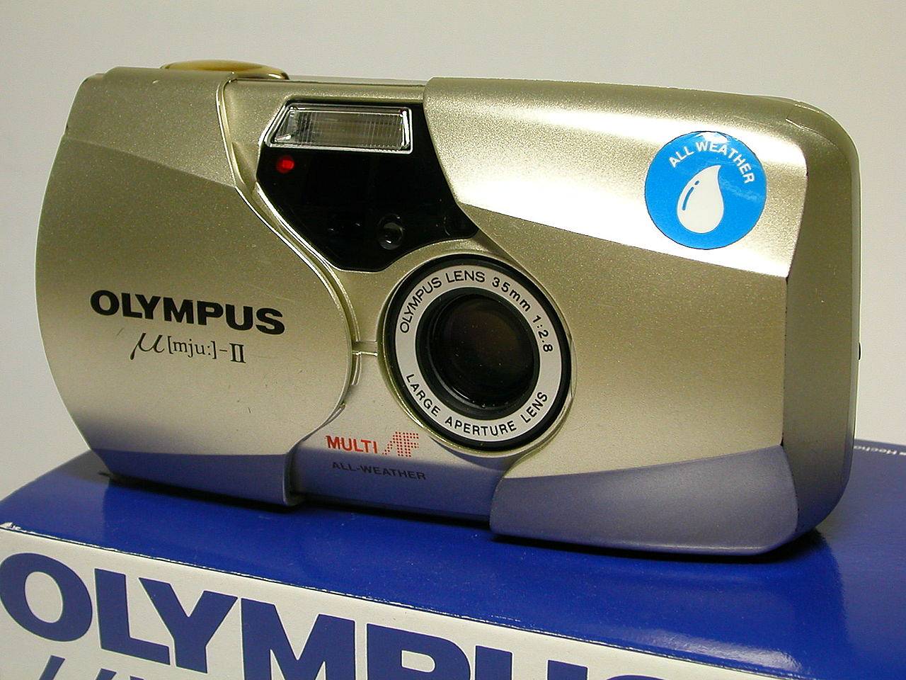 Lomopedia: Olympus mju-II · Lomography