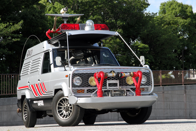 西部警察「日産 サファリ 4WD」、 ゲン(苅谷俊介)の運転で30年ぶりの