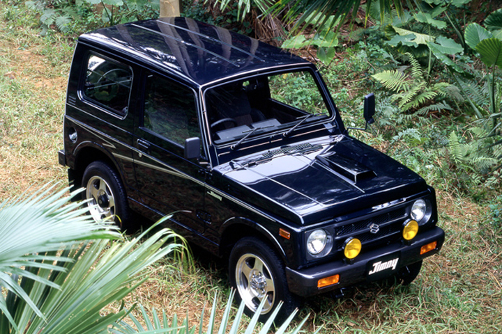 JB64ジムニー登場で人気が再燃！ATとパワステを初めて搭載したJA11型