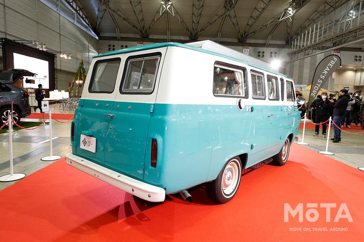 実用的でオシャレ！ 千原ジュニア氏の愛車「フォード エコノライン」が