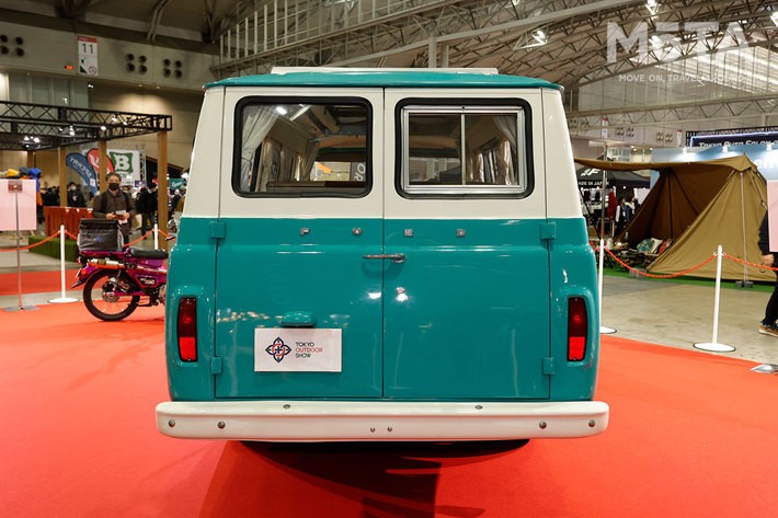 実用的でオシャレ！ 千原ジュニア氏の愛車「フォード エコノライン」が