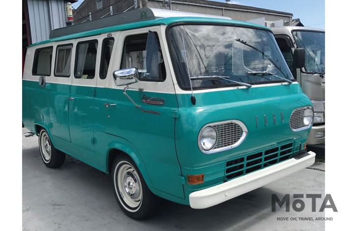 実用的でオシャレ！ 千原ジュニア氏の愛車「フォード エコノライン」が