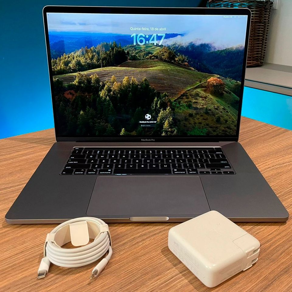 MacBook Pro 16