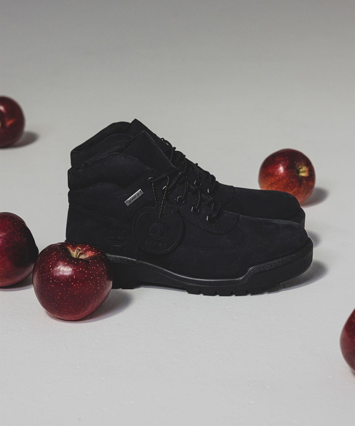 BEAMS（ビームス）【別注】TIMBERLAND × APPLE BUTTER STORE / Field