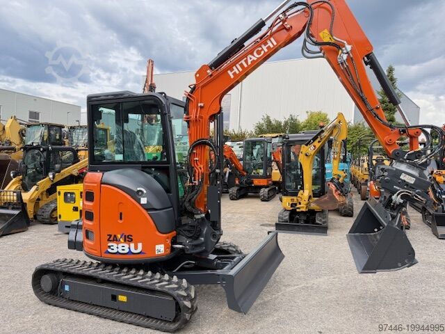 🏷️ Hitachi ZX38U-6 - used Mini excavator for sale