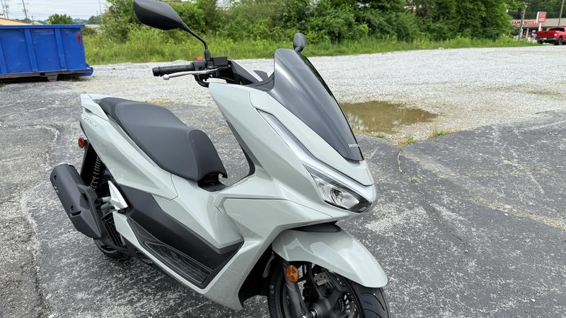 2025 Honda® PCX | Southern Honda Powersports