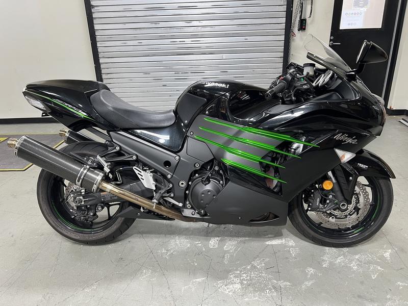 2017 Kawasaki Ninja® ZX™-14R ABS | Green Mount Road Harley-Davidson®
