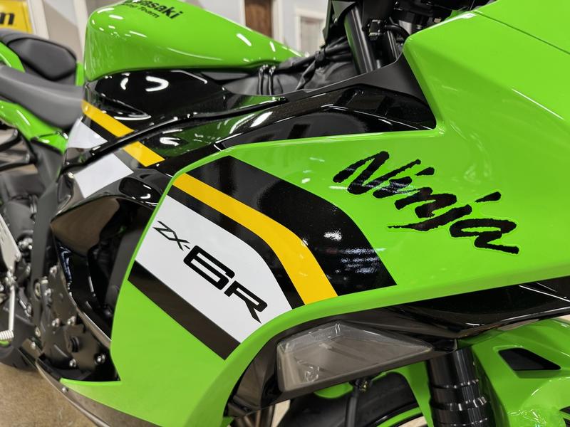 2025 Kawasaki Ninja® ZX™-6R ABS KRT Edition | Karl Malone