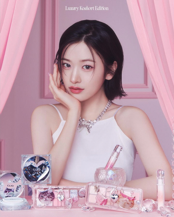 IVEアン・ユジン、ラブリーなビジュアルの「CLIO」グラビア公開