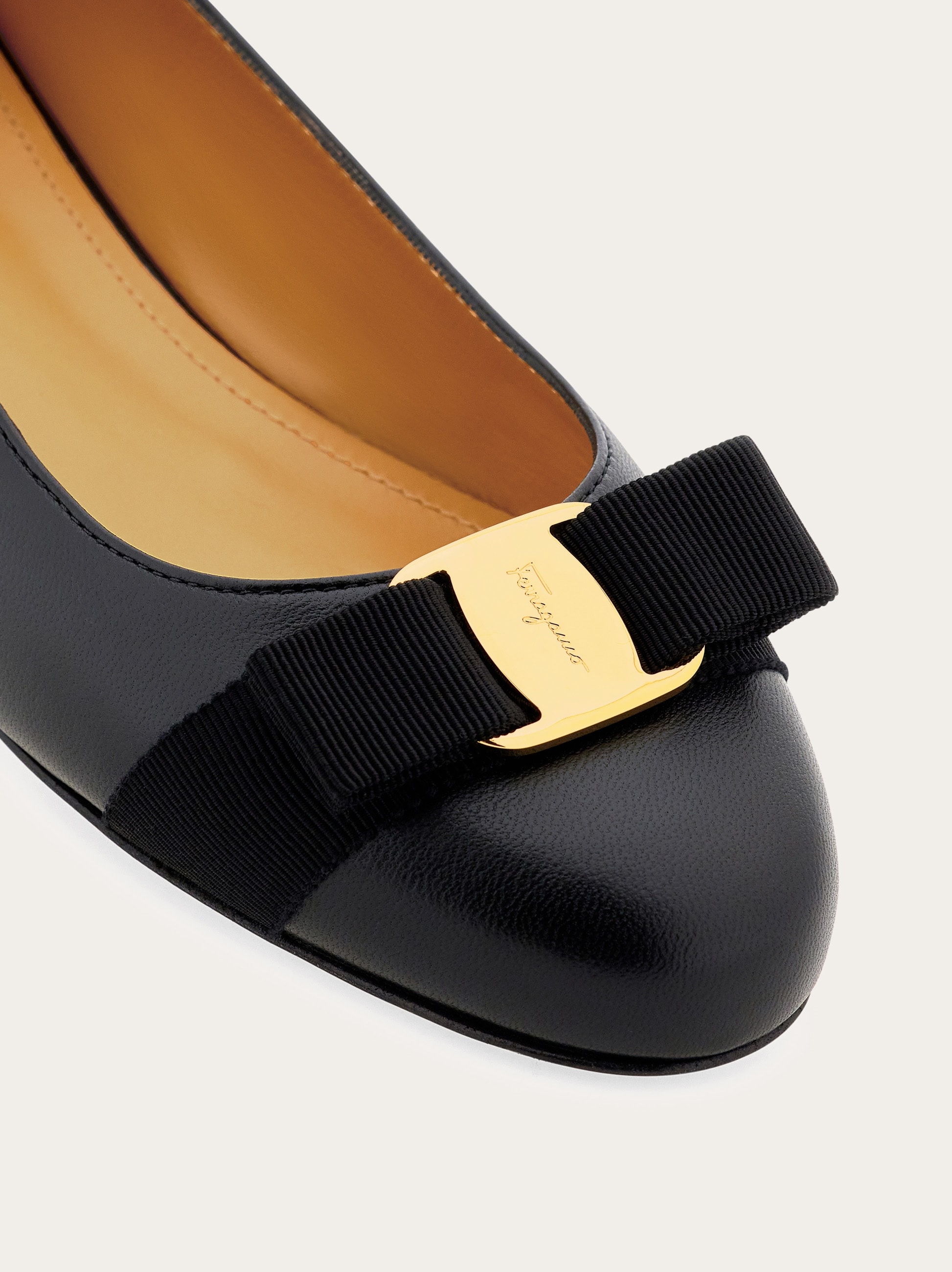 Varina ballet flat - Women | Ferragamo