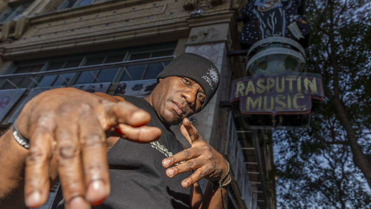 Unsigned and Hella Broke: The East Bay's Dirt-Hustling 1990s Hip