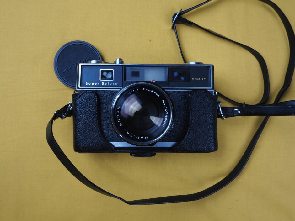 Mamiya Sekor Super Deluxe: Ordinary but not so ordinary.