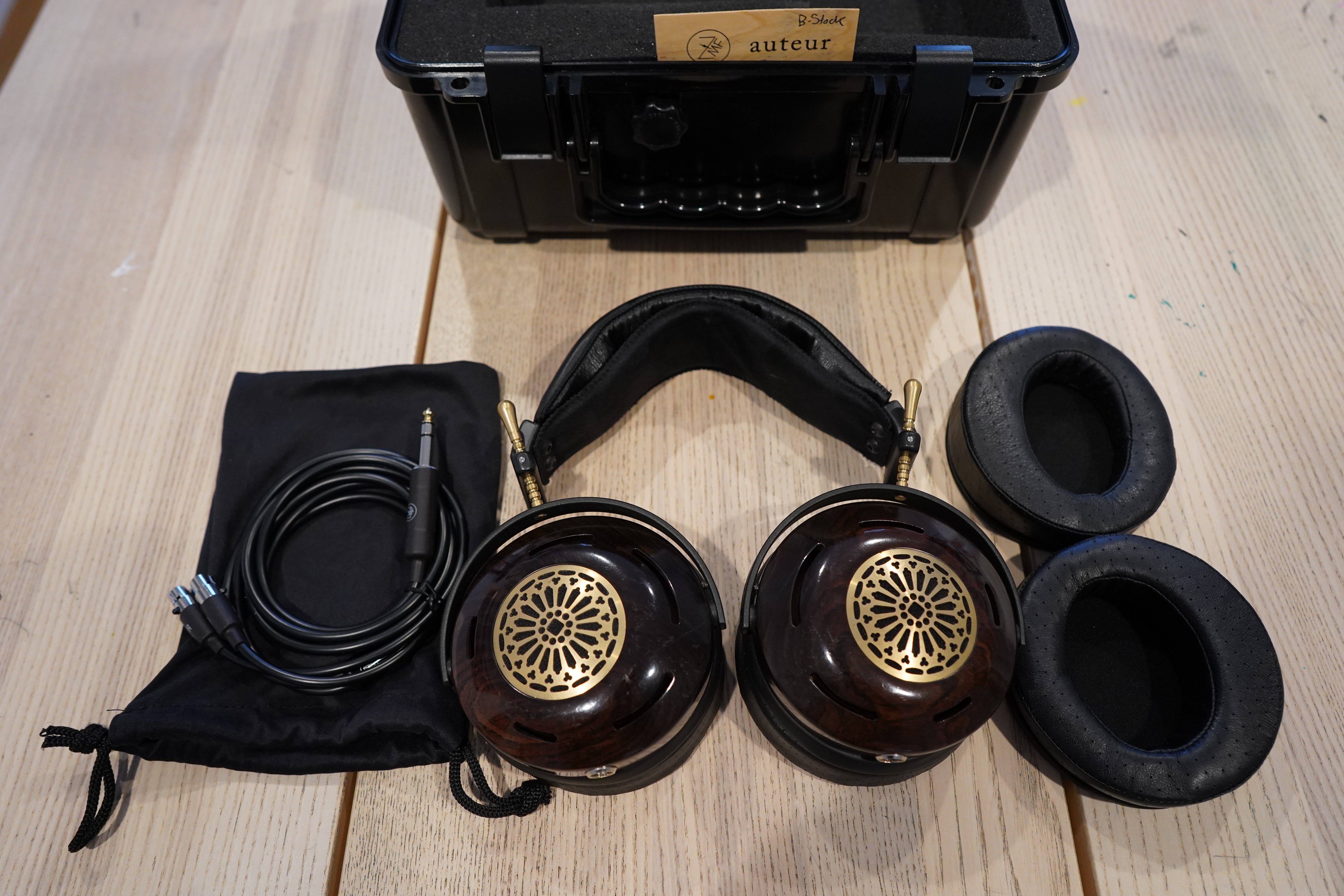 Closed: ZMF Auteur Classic in Blackwood | Headphone Reviews and
