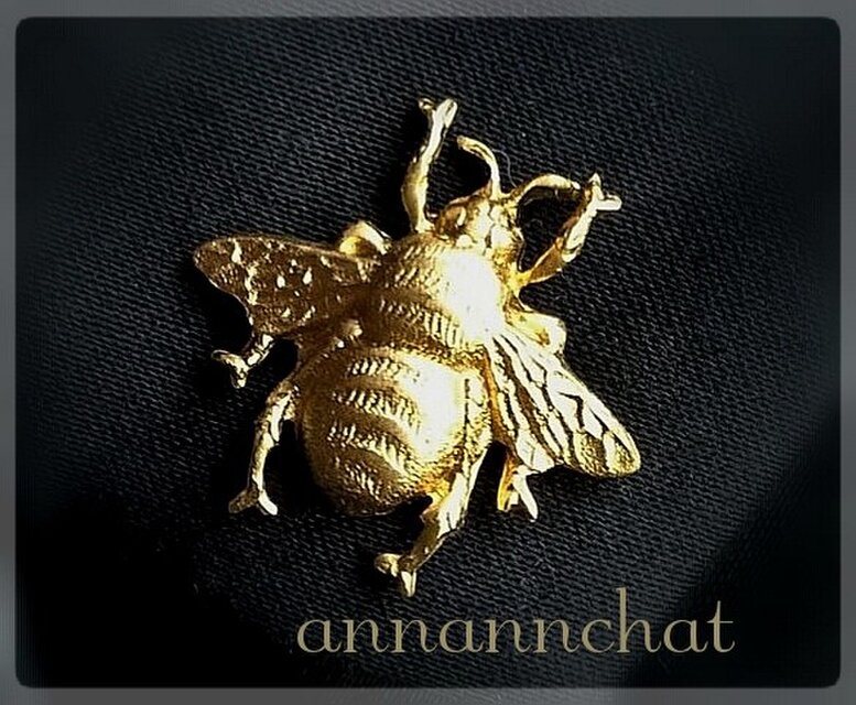 ハッチ】マークジェイコブス 蜂 Bee 黄色 ブローチ バッジ 動物 ハッチ