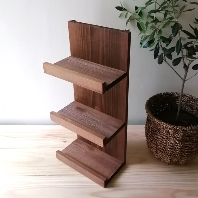 杉無垢材 コンセント上 壁掛け 収納棚 ラック (コンセント周辺のお