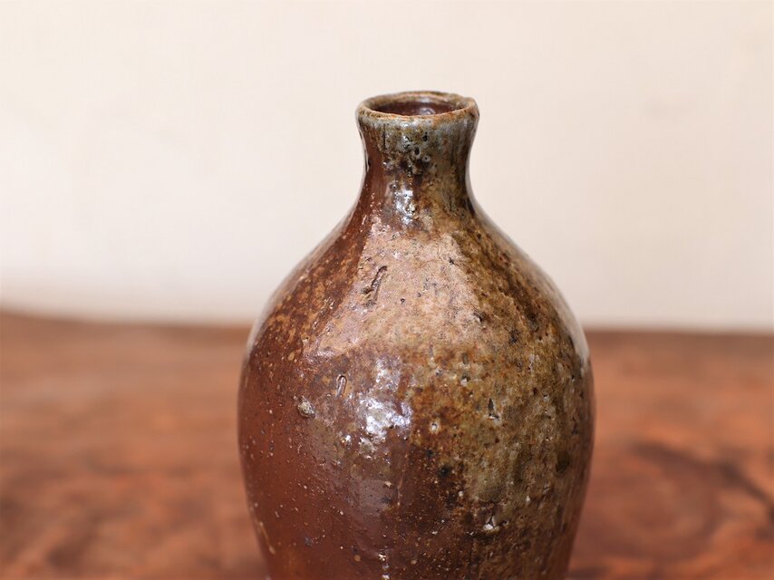 備前焼 花入 h2-111 | iichi 日々の暮らしを心地よくするハンドメイド