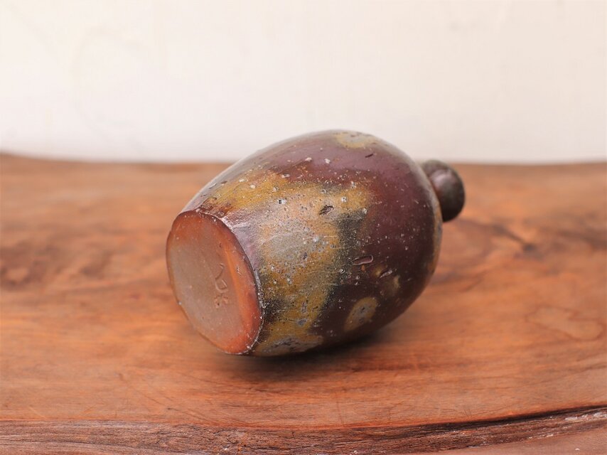 備前焼 花入 h2-113 | iichi 日々の暮らしを心地よくするハンドメイド