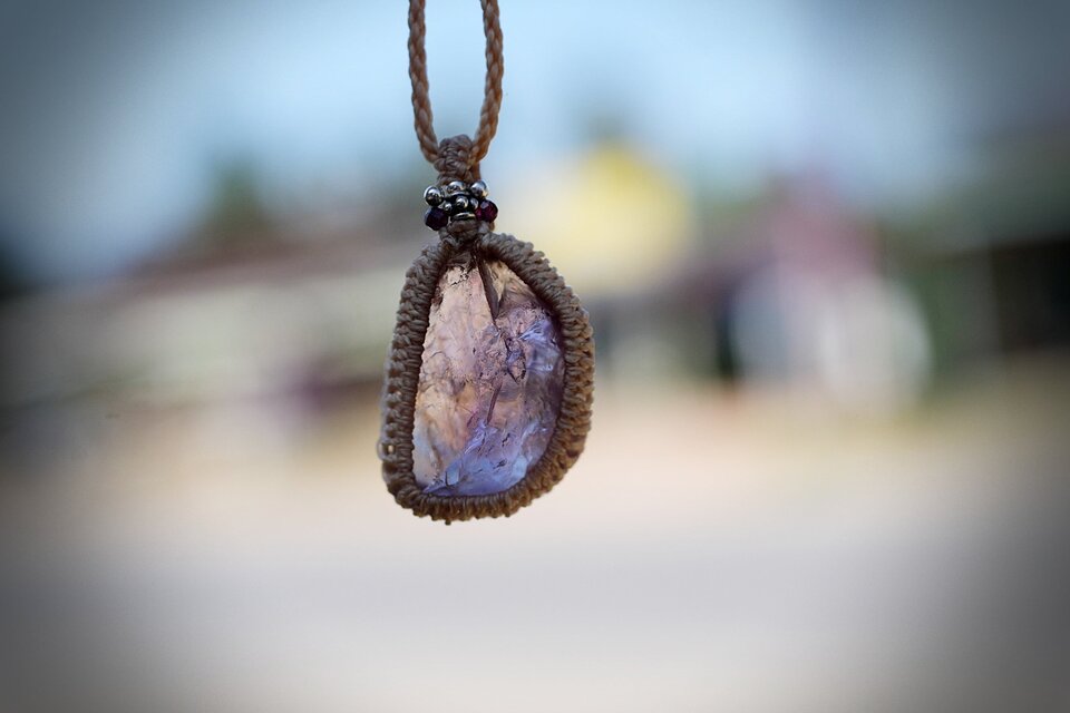 透明な紫☆アメジスト原石 マクラメネックレス1526 | iichi 日々の