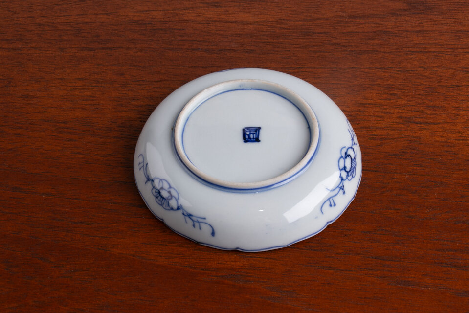 古伊万里 染錦 竹梅花文 四寸皿 明治時代 E031B | iichi 日々の暮らし