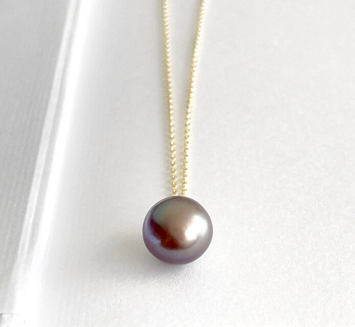 エジソンパール 淡水パール セミラウンド グレープカラーのペンダント