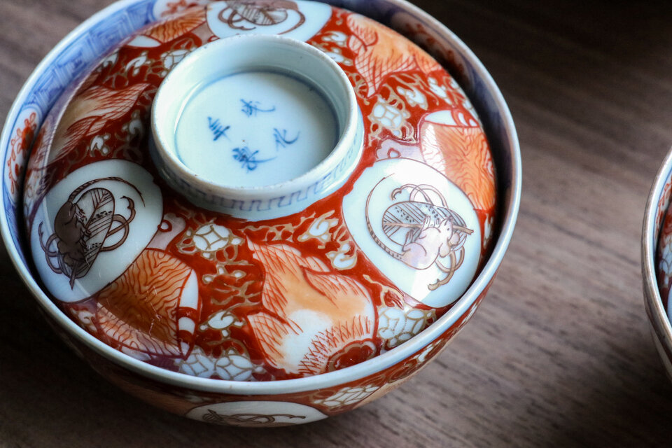 古伊万里 染錦小槌鼠文蓋茶碗 明治時代 E680B | iichi 日々の暮らしを