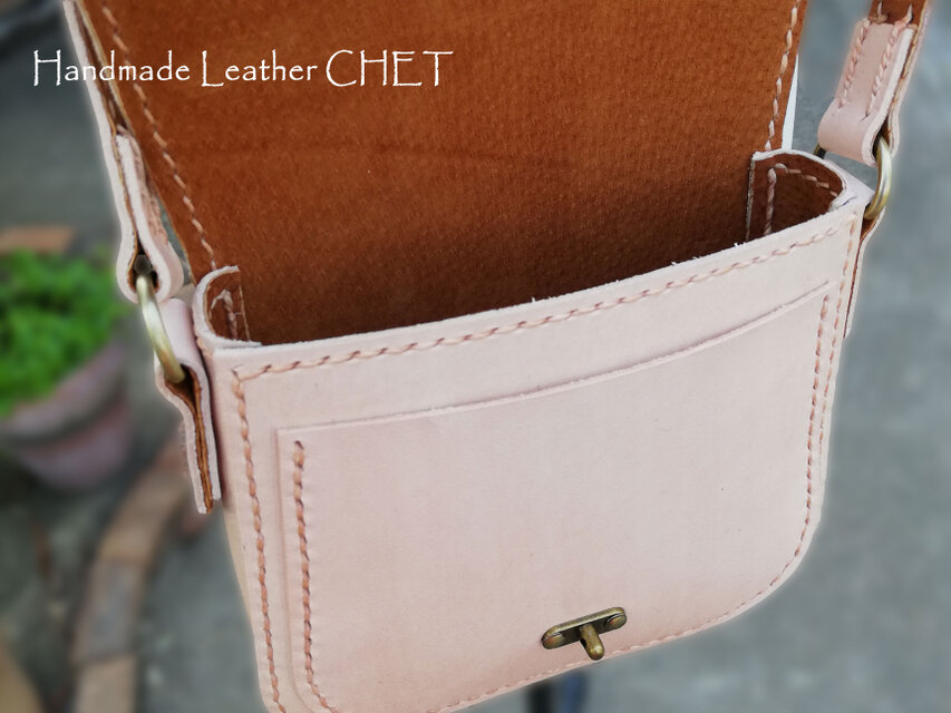 レザーポシェット・レディースショルダーバッグ・ミニ（ナチュラル