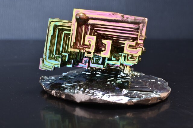 ビスマス結晶オブジェ（小） | iichi 日々の暮らしを心地よくする